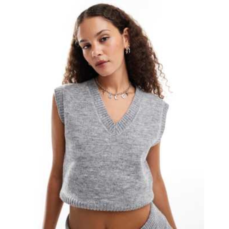 Emory Park v-neck knit vest in heather gray – part of a set