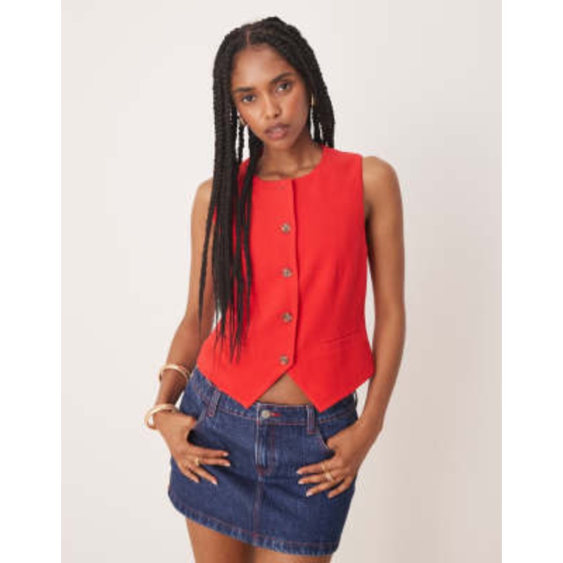 Nobody’s Child crew neck vest in red