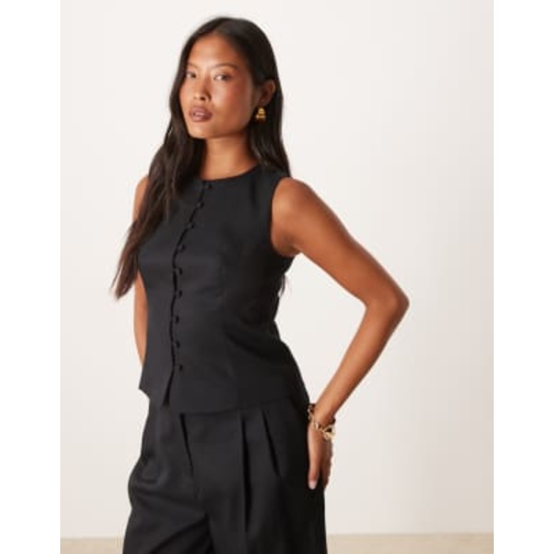 Nobody’s Child Petite Pippa vest in black – part of a set