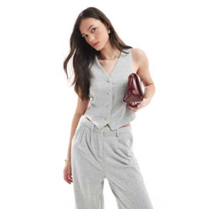 Vero Moda Tall jersey vest in light gray melange – part of a set