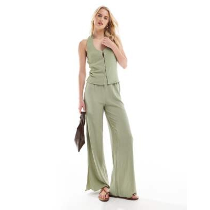 Vero Moda Tall longline jersey crepe vest and wide leg pants set in tea green