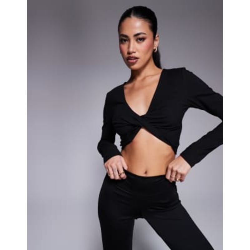 4505 soft touch twist front long sleeve cropped t-shirt in black