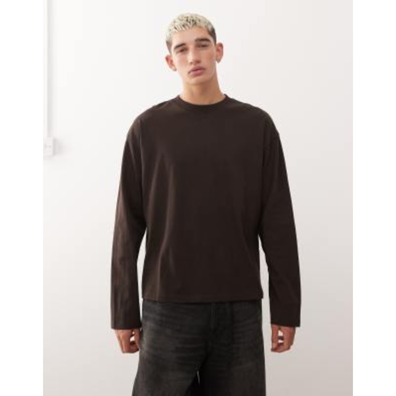 Weekday Great boxy fit long sleeve T-shirt in brown