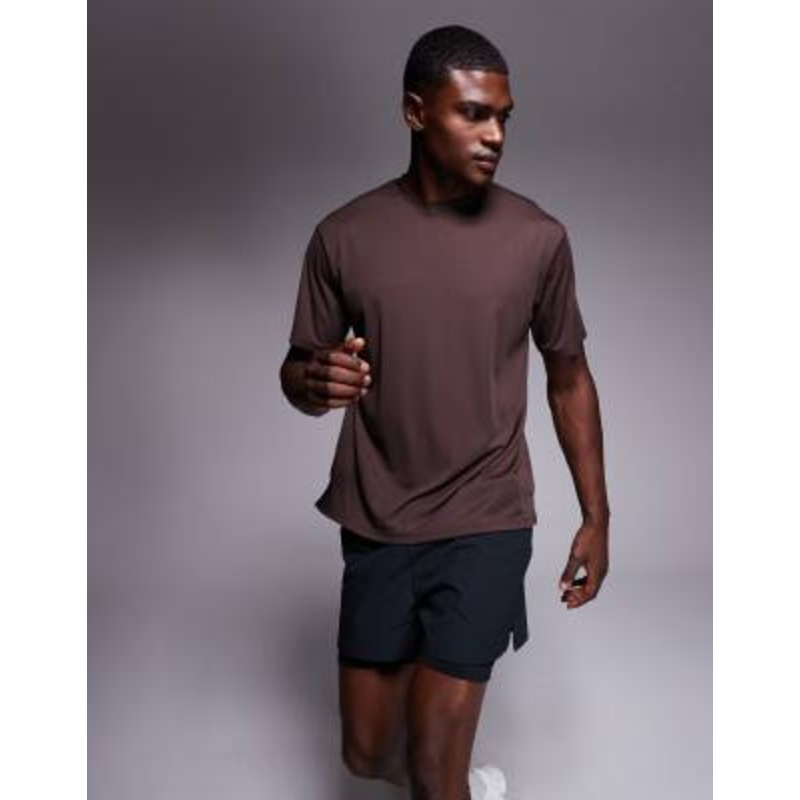 4505 quick dry technical mesh relaxed fit running t-shirt in raisin