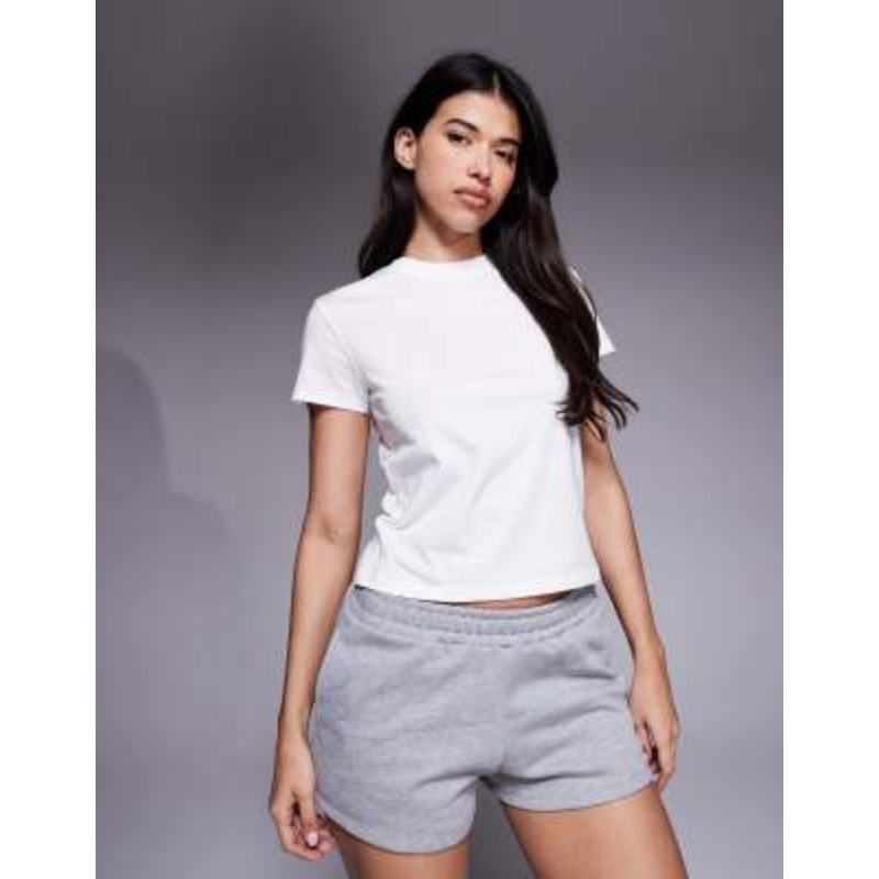 4505 Icon boxy fit cotton t-shirt with quick dry finish in white