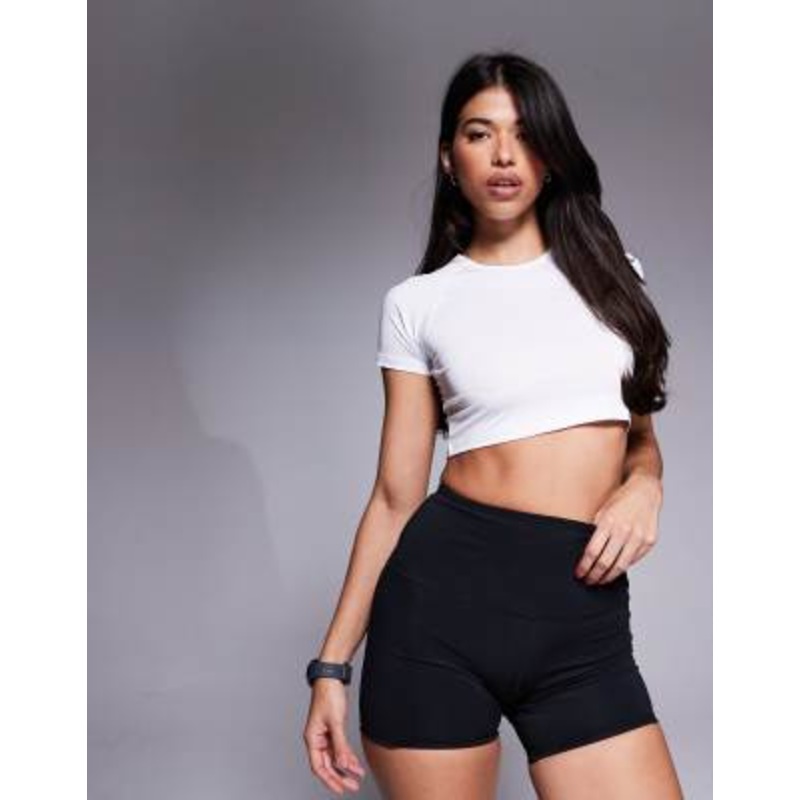 4505 scoop neck cropped performance baby t-shirt in white