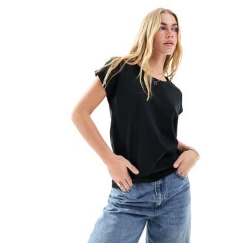 Vila scoop neck T-shirt in black