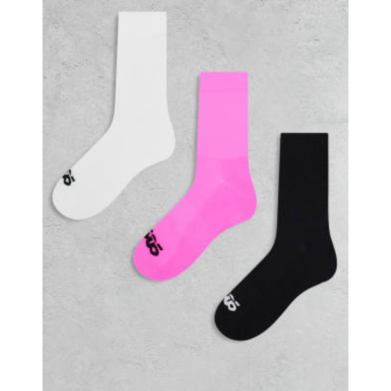 4505 running socks with arch support and anti bacterial finish in white, black and neon pink