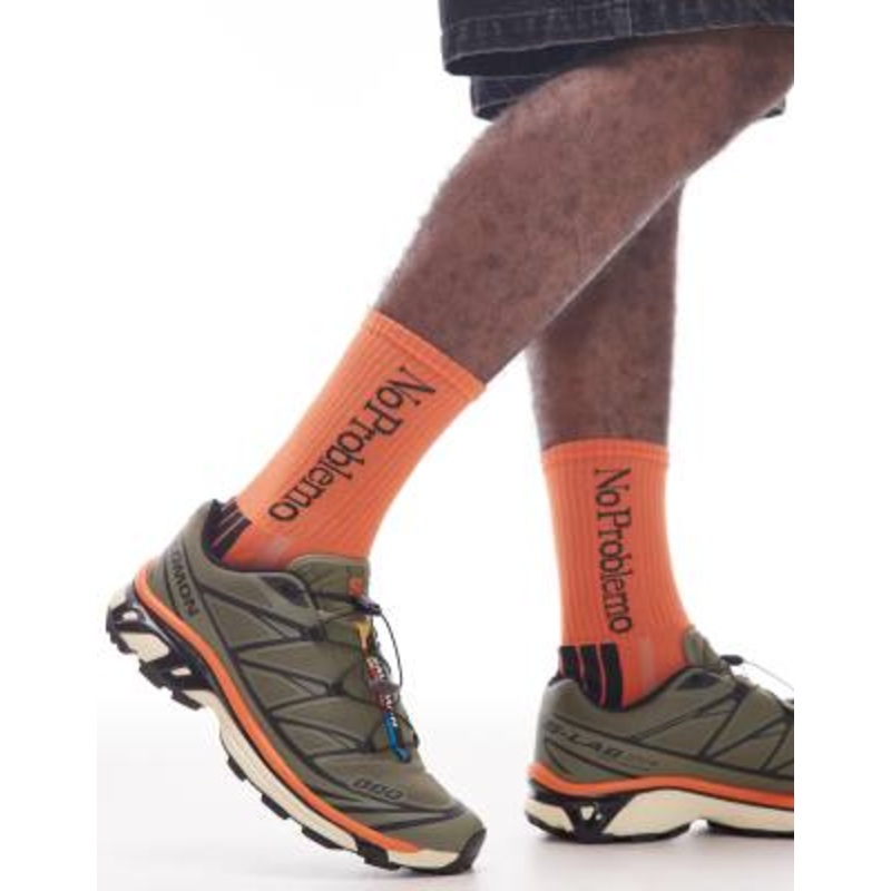 No Problemo logo striped socks in orange