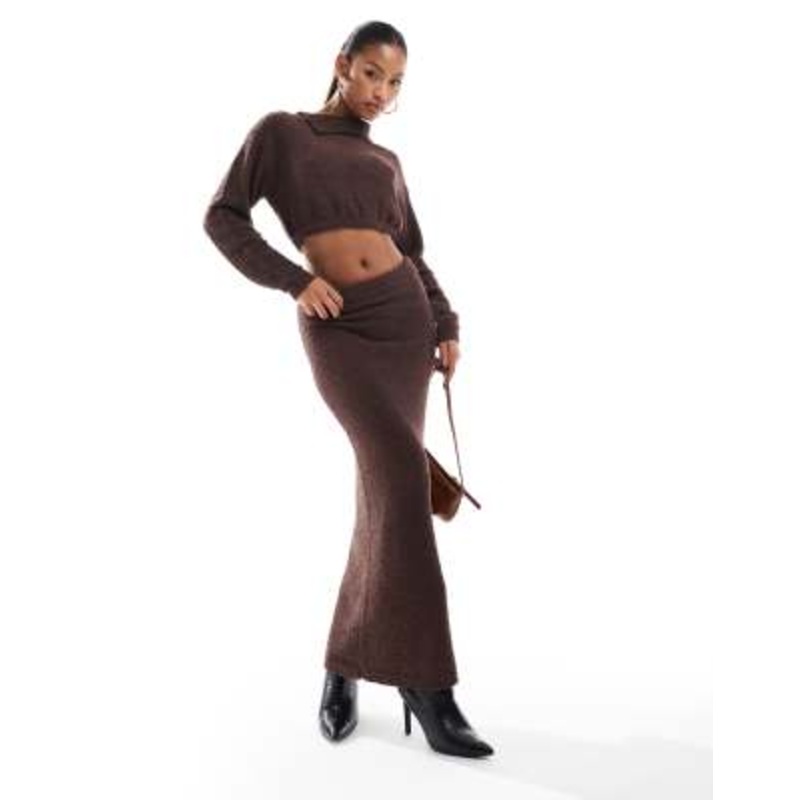 Aria Cove fluffy boucle knitted maxi skirt in chocolate – part of a set