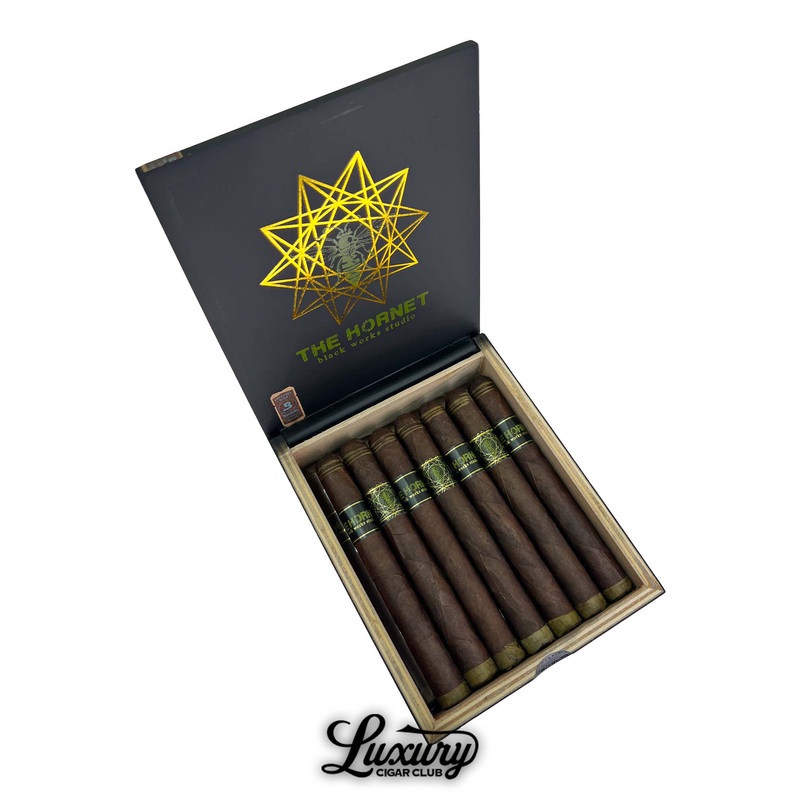 Black Works The Hornet 5 pack robusto (5×48)