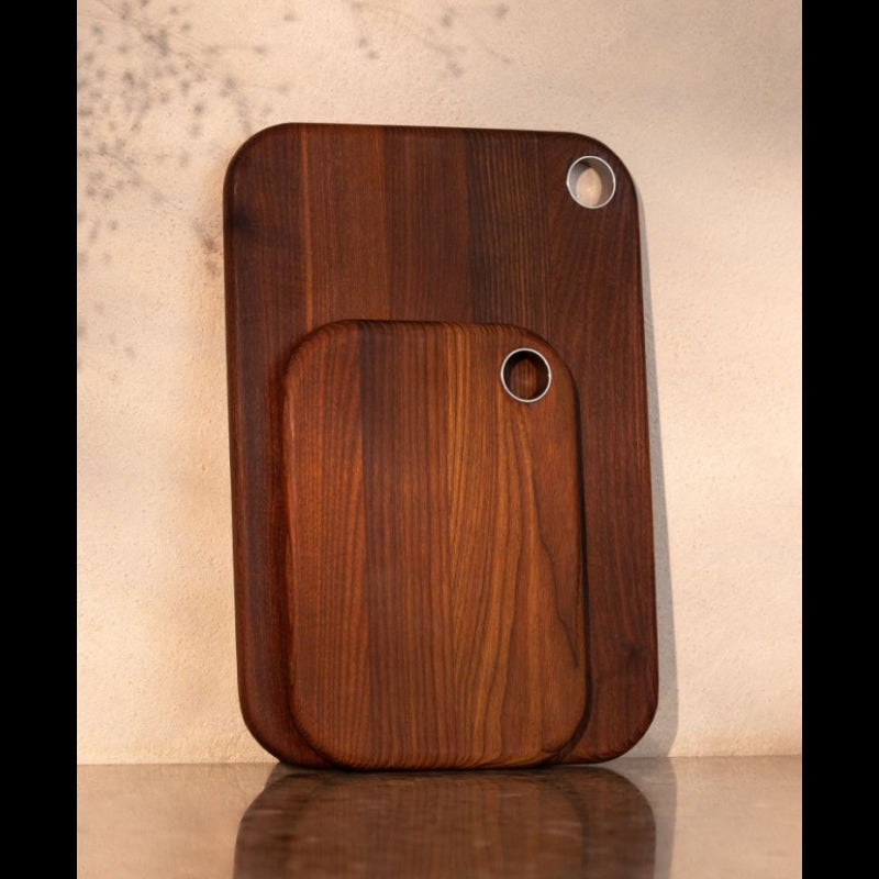 Wooden cutting board made of thermowood